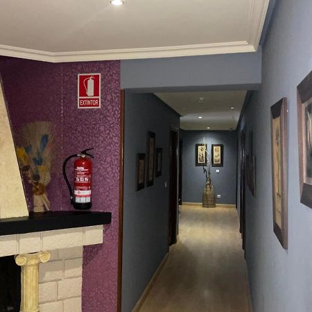 Pension La Chalana Пола-де-Лавиана Экстерьер фото