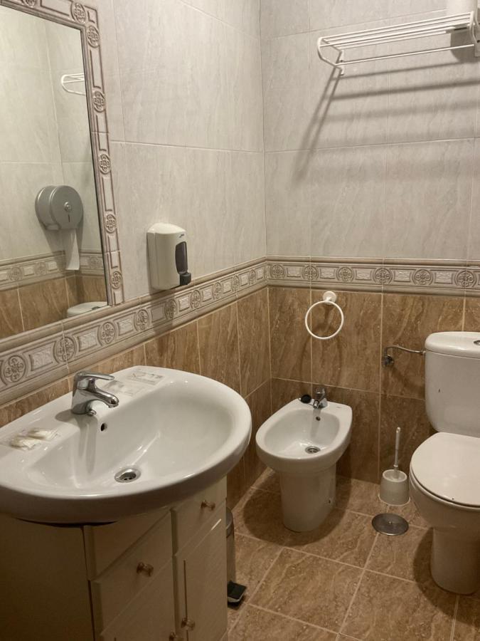 Pension La Chalana Пола-де-Лавиана Экстерьер фото