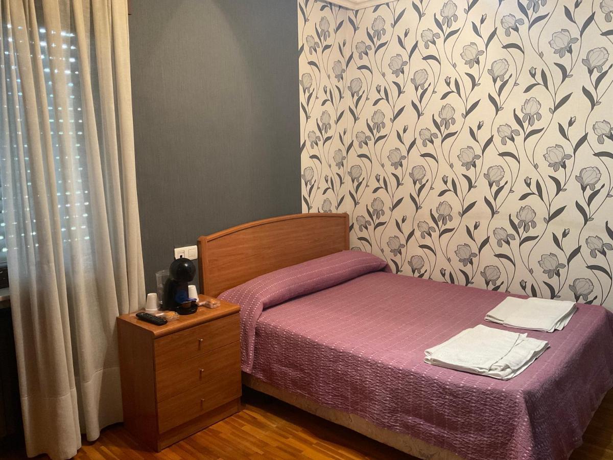 Pension La Chalana Пола-де-Лавиана Экстерьер фото